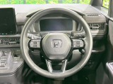 【純正革巻きステアリング】上質な革を使用することで、手にしっかり馴染みとても運転しやすいハンドルです♪