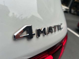 メモリー付き電動シートも装備されておりますのでシート位置を3パターン記憶できます。
