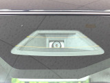 【スズキ セーフティサポート】走行中に前方の車両等を認識し、衝突しそうな時は警報とブレーキで衝突回避と被害軽減をアシスト。より安全にドライブをお楽しみいただけます。