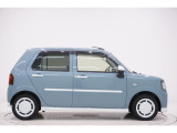 県内13店舗にて常時500台以上ダイハツ車を展示中です。見て、触って、納得のいく一台をぜひ見つけてください。