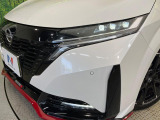 【シーケンシャルターンランプ付きLEDヘッドライト】人気の『流れるウィンカー』付きのLEDヘッドライトを装備♪高級感はもちろん、点灯時は存在感たっぷりで他車からも認識されやすく安心です。
