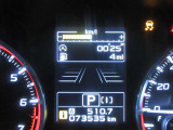ディスプレイには運転に必要な様々な情報を表示します。