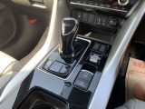 ★中古車なので、傷や凹みは多少はございます。小さな傷から大きな傷までさまざまです。大きな傷凹みは鈑金塗装修理後にお渡しを致しております。自社鈑金工場完備ですので、スピーディーな対応が可能です!