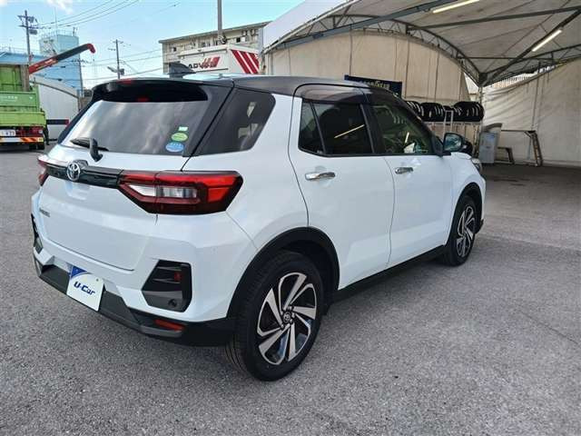 トヨタ ライズ 1.0 Z の中古車詳細 (31,000km, ブラックホワイト