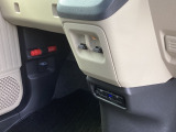 ビルトインタイプの【ETC】で見た目もスッキリ。高速道路の利用にとても便利です。