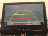 バックカメラ付きだから後方を画面で確認できます。駐車などが苦手な方でも安心のアイテムです。