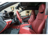 ■Elegante Leather ■Q-Citura with Leather ■Multi-function steering wheel in colored smooth leather ■Big Interior Carbon Package on Front Consolle ■Advanced 3D Bang&Olufsen Soud System