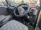 当社では社長自ら会場に出向き品質のいいお車の仕入れを行なっています。