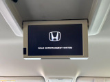 【フリップダウンモニター】大画面モニターで後席でもエンタメをお楽しみいただけます。小さなお子様にも大人気の装備です♪
