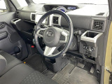 気になる車はすぐにお問い合わせください!画面右側の0066から始まる無料ダイヤルからお問い合わせ下さい!専門スタッフがお車のご質問にお答えいたします!