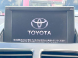 【メーカー純正ナビ】インテリアに溶け込むスタイリッシュな「専用設計」メーカーナビを装備♪視認性や操作性など基本性能にも優れ、より上質なカーライフをお楽しみいただけます。