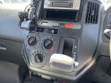 ★中古車なので、傷や凹みは多少はございます。小さな傷から大きな傷までさまざまです。大きな傷凹みは鈑金塗装修理後にお渡しを致しております。自社鈑金工場完備ですので、スピーディーな対応が可能です!