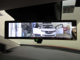 スマートルームミラー付きで後部座席に乗車してても後方がしっかり見れます