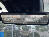 【 デジタルインナーミラー 】どの角度から見ても後方確認範囲や位置が変わらないので後方の安全が確保できます♪//