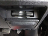 ビルトインタイプのETCで車内の収まりもスッキリ! 高速を使う方は必須のオプションですね!