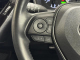 【ステアリングスイッチ】ナビやオーディオなどの操作の際、ハンドルや前方から手や目線を離さないで操作が可能。