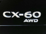 【AWD】全輪駆動。さまざまな運転シーンで走る歓びを高めます。
