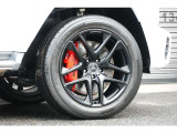【オプション】AMGマットブラックペイント21インチアルミホイール・AMGロゴ入り・レッドキャリパー