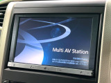 【純正8型ナビ】人気の大型8インチナビを装備。存在感のある大画面はインパクト大!ナビ利用時のマップ表示は見やすく、テレビやDVDは臨場感がアップ!いつものドライブがグッと楽しくなります♪