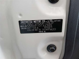 【コーションプレート】には製造元や車体番号、車体色番号といった車両の詳細な情報が記載されております。