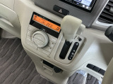 発進時から滑らかに加速する無段階変速のCVTはストップ&ゴーの多い街の中も快適です