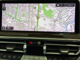 iDriveHDDナビゲーションになります。操作はコントローラーとタッチパネルにて操作いただけます。
