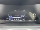 とっても見やすいメーターです。夜間時はラグジュアリーな気分にさせてくれる照明が魅力ですので、夜のドライブも楽しみになりますよ♪
