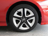 R5年式夏タイヤ215/45R17ブリヂストン製です。
