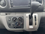 【運転席操作部】運転に役立つ機能ばかり!快適なドライブにしてくれること間違いなし!!
