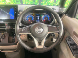 【ステアリングスイッチ】運転中、前方から目線をそらすことなく、オーディオ等の操作が可能な便利機能!安心&快適なドライブを演出してくれます♪