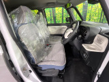 運転席シート廻りは使用感も少なく、良好な状態となっています。丁寧に使われていたことがよくわかりますね。