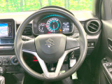ステアリングも使用感が少なく、きれいな状態となっております♪