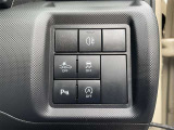オプションのバックフォグが付いてるので、いざという時でも安心です。コーナーセンサーやスマートアシストの機能もこちらで操作可能です。