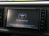 【純正ナビ】人気の純正ナビを装備しております。ナビの使いやすさはもちろん、オーディオ機能も充実!キャンプや旅行はもちろん、通勤や買い物など普段のドライブも楽しくなるはず♪