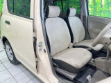 運転席シート廻りは使用感も少なく、良好な状態となっています。丁寧に使われていたことがよくわかりますね。