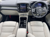XC40 ウルトラ B4 AWD 4WD 