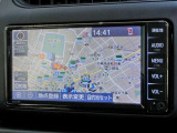 ワンセグメモリーナビがついてます。便利な機能が満載です。是非こちらの車でお確かめ下さい。お待ちしております。