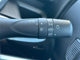 【 オートライト 】オートライトなのでライトの点け忘れを気にすることなく運転が出来ます♪
