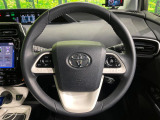 【純正革巻きステアリング】上質な革を使用することで、手にしっかり馴染みとても運転しやすいハンドルです♪