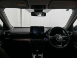 見通しのよいすっきりとした視界で、誰でも運転しやすいです。運転のしやすさは疲れにくさにも繋がりますよ♪