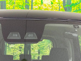 【トヨタセーフティセンス】走行中に前方の車両等を認識し、衝突しそうな時は警報とブレーキで衝突回避と被害軽減をアシスト。より安全にドライブをお楽しみいただけます。
