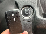 キーが車内にあれば、ブレーキを踏んでエンジンの始動や停止が出来ます。バックからキーを探さなくてもスムーズに発進できるのが嬉しいですね