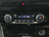 便利なAUTOエアコン付き!自分好みの温度に設定しておくと、自動で温度や風量調節をしてくれるので快適ですね♪