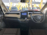 ★とても広く、ゆったりとしています!運転席からの視界も見やすく、運転しやすいですよ★