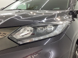 LEDヘッドライトは、点灯の瞬間から最大光量を発揮し、突然暗くなるトンネルなどでの安定感を高めます。