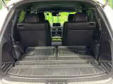 【パワーバックドア】スマートキーや運転席のボタンを押すだけでリアゲートが自動で開閉します!荷物を持っている時や、高い位置にあるバックドアを閉める際に便利な機能です♪