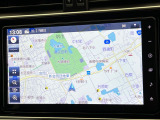 【純正9型ナビ】人気の純正ナビを装備しております。ナビの使いやすさはもちろん、オーディオ機能も充実!キャンプや旅行はもちろん、通勤や買い物など普段のドライブも楽しくなるはず♪