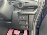 気になる車はすぐにお問い合わせください!画面右側の0066から始まる無料ダイヤルからお問い合わせ下さい!専門スタッフがお車のご質問にお答えいたします!