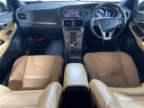 V40クロスカントリー D4 サマム ディーゼル 本革シート 修復歴無し