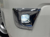 【LEDフォグライト】霧の日も良好な視界を確保し安心して運転できる高輝度LEDフォグライトを装備!点灯速度が早く、消費電力も抑えられています。